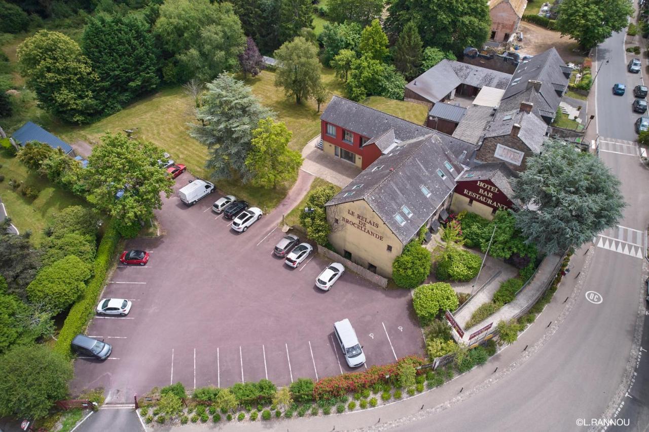 Logis Hotel, Restaurant Et Spa Le Relais De Broceliande Paimpont Exterior foto
